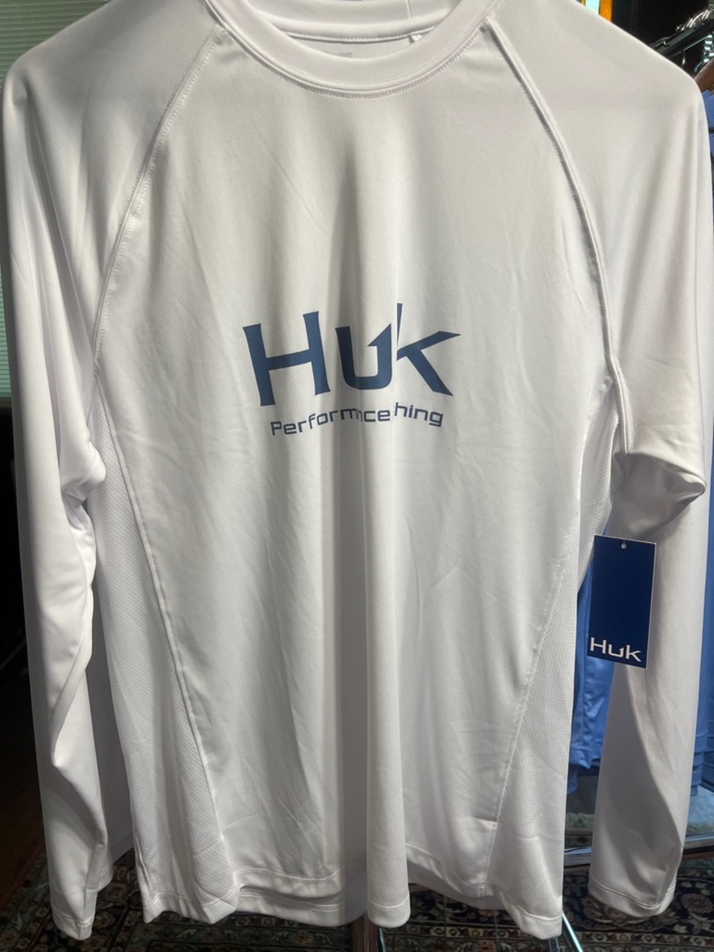 NWT Huk M’s Pursuit White Long-Sleeve Fishing Shirt with Blue Logo